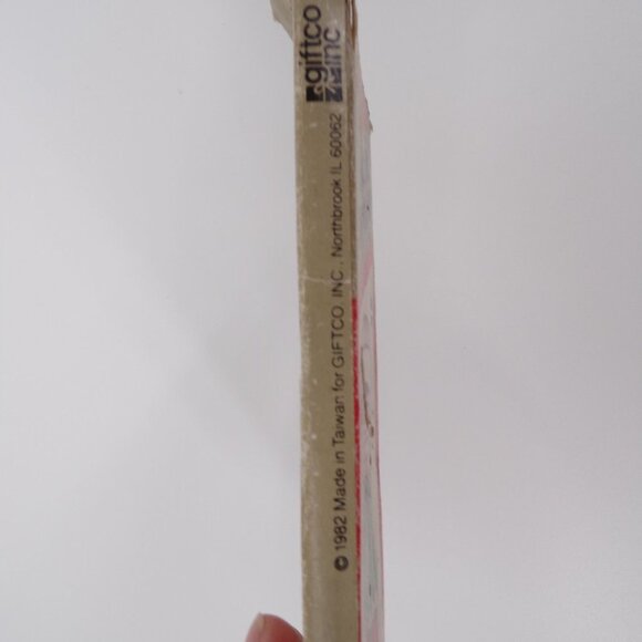 Vintage Giftco Cast Iron Cola Bottle Opener - 1982 - Picture 5 of 5